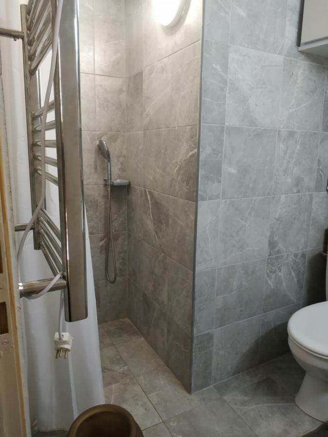 Apartament Studio Apt Great Location Heart Of Downtown District Hajfa Zewnętrze zdjęcie