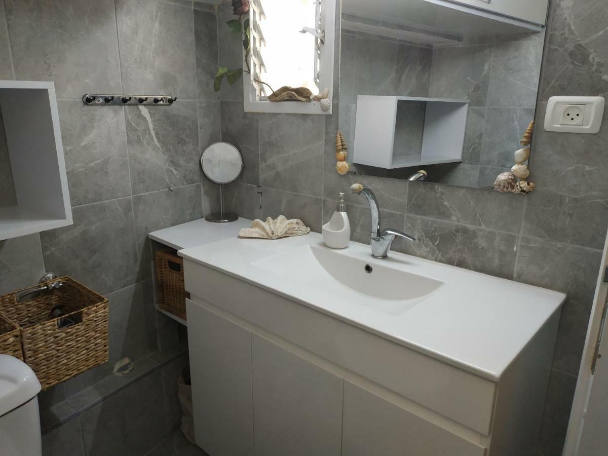 Apartament Studio Apt Great Location Heart Of Downtown District Hajfa Zewnętrze zdjęcie