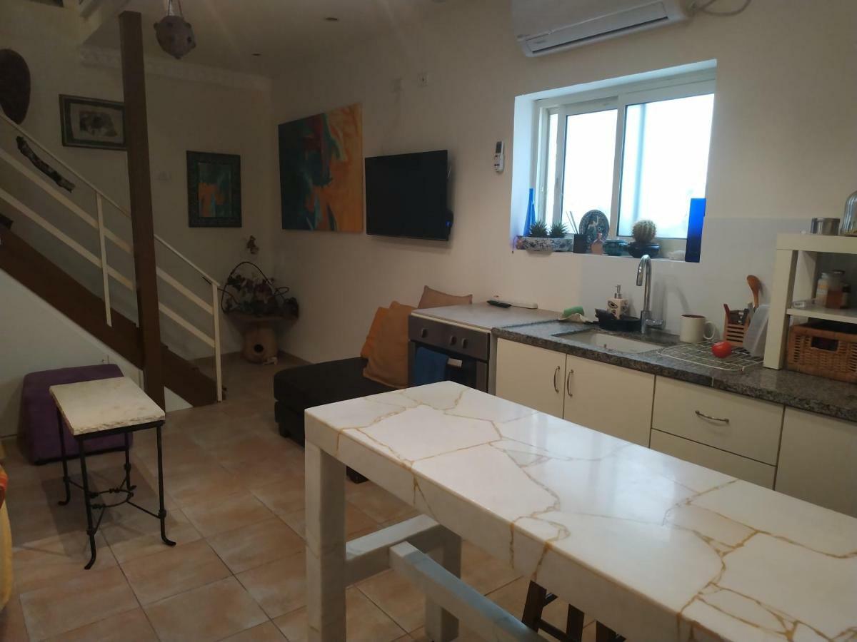 Apartament Studio Apt Great Location Heart Of Downtown District Hajfa Zewnętrze zdjęcie